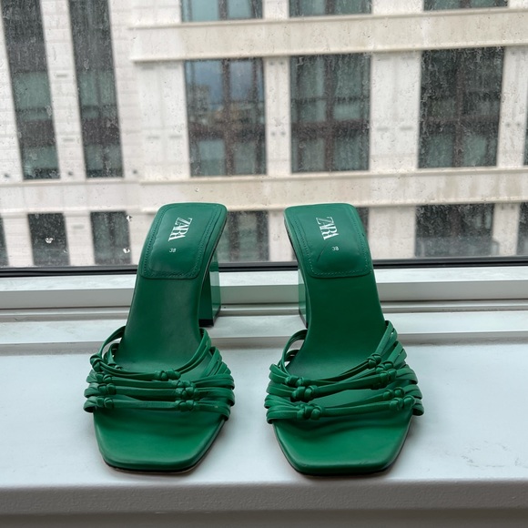 Green block heel Zara heels